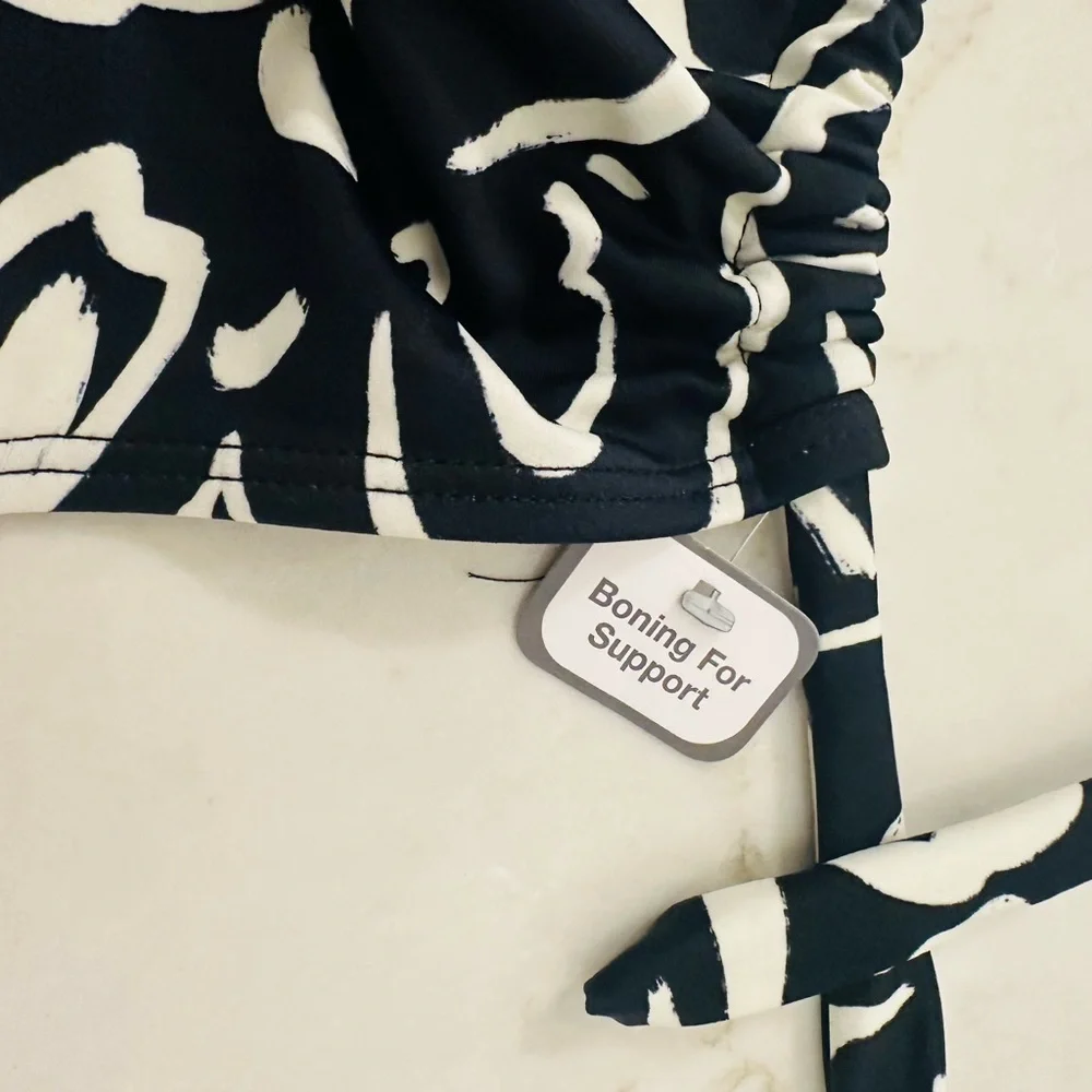 Time and Tru Monochrome Floral Swim Top (sz. 12-14)
